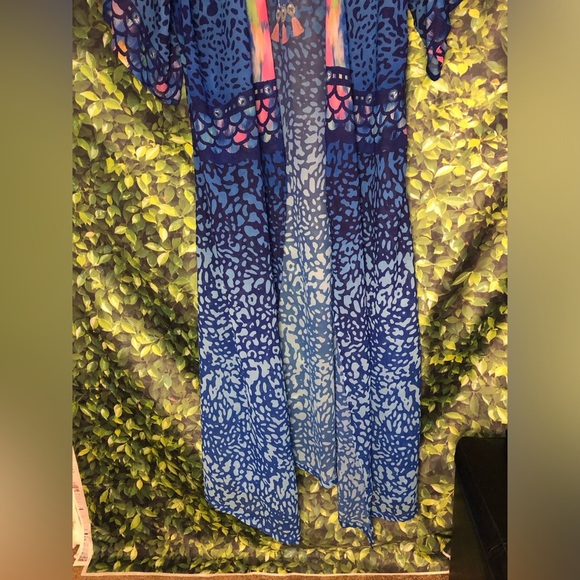 Vibrant Blue and Pink Animal Print Kimono - Picture 8 of 16